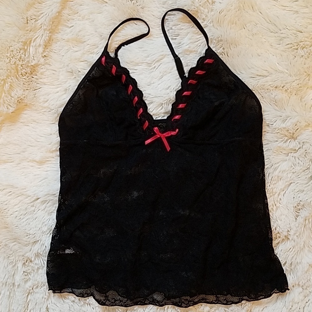 Affinitas black lace top